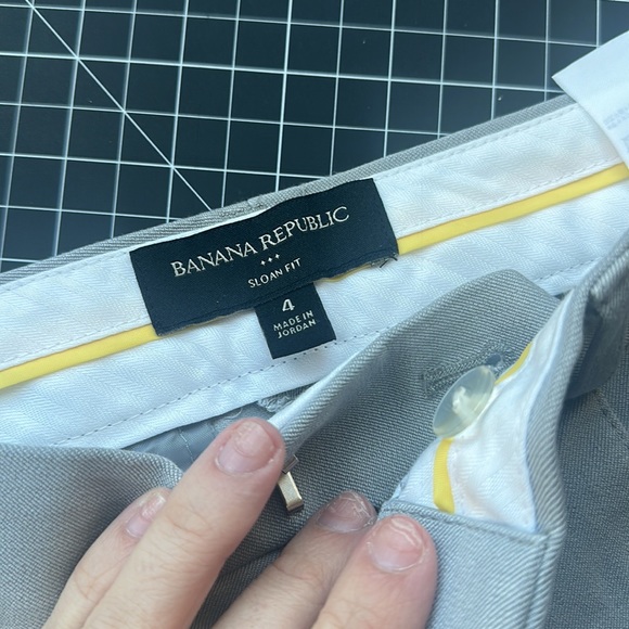 Banana Republic Factory Sloan Pants Light Grey 4 EUC - Picture 3 of 4
